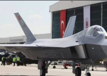 Saat Anggaran Ketat,  Indonesia Pamer Kekuatan Udara Lewat Jet KAAN