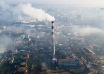 Greenpeace Desak Pemerintah Terapkan Pajak Kaya Progresif dan Perusak Lingkungan