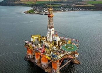 Trump Ancam Tarif Tinggi Bila Ada Negara Membeli Minyak Dengan Rusia