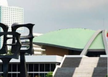 Pajak Rakyat Naik, DPR Panen Besar Kinerja DPR Dipertanyakan