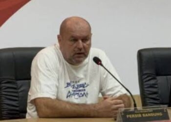 Kebodohan Pemain Buat Persib Kehilangan Poin