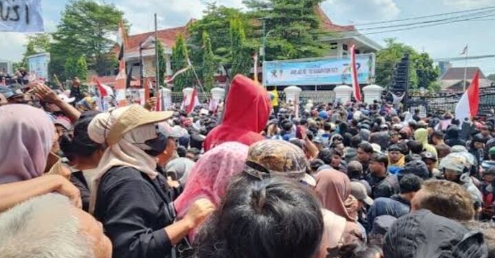 Demo 50 Ribu Massa Jilid 2 Pati Tuntut Pemakzulan Bupati Sudewo