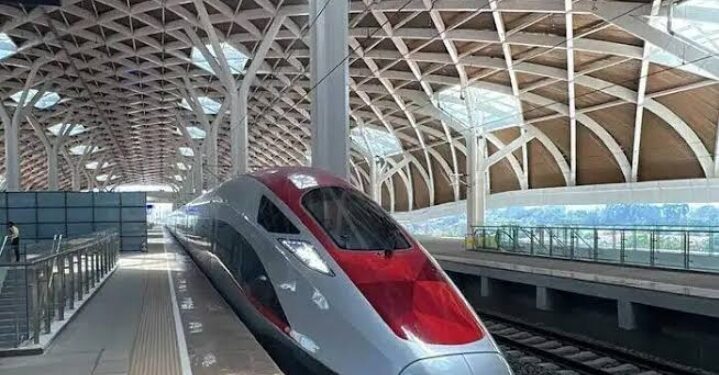 AHY Pimpin Pembangunan Kereta Cepat Jakarta–Surabaya