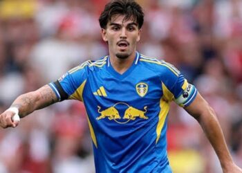 Pascal Struijk Dihujat Usai Leeds Dibantai Arsenal