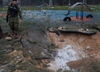 Rudal Klaster Houthi Guncang Tel Aviv