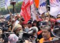 Demo Buruh Ricuh di Depan DPR