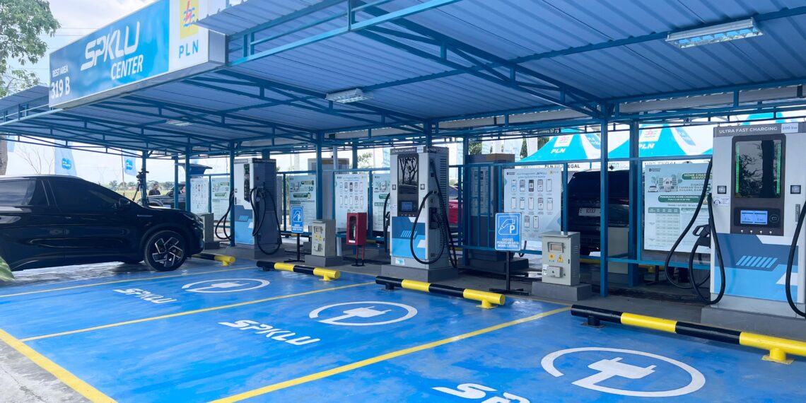 PLN Perkuat Ekosistem Kendaraan Listrik Indonesia