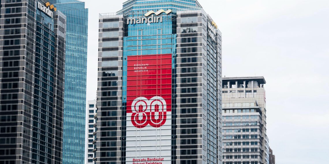 Bank Mandiri Pertahankan Gelar Bank Terbaik 2025