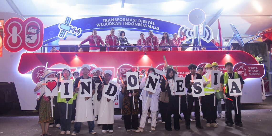 Parade Malam HUT RI Hadirkan Truk Karnaval Kemkomdigi