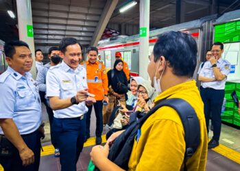 Pertumbuhan Penumpang Kereta di Stasiun Bekasi