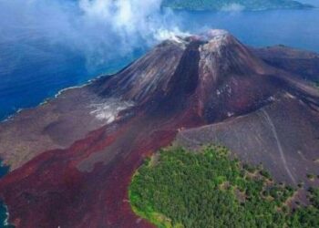 Warna Langit Berubah Merah Menyala, Bulan Jadi Biru, Sumbernya dari RI