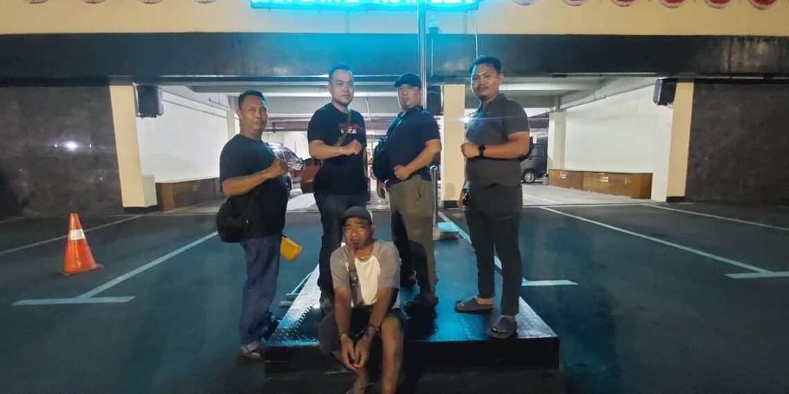 Polisi Tangkap Penipu Vespa Klasik di Bekasi