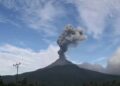 Gunung Lewotobi Laki-laki Erupsi, Status Awas