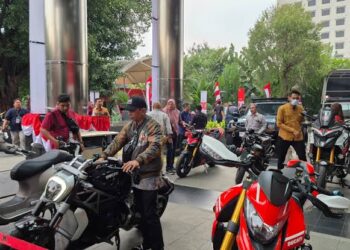 KPK Sita Puluhan Mobil Saat Tangkap Wamenaker Noel