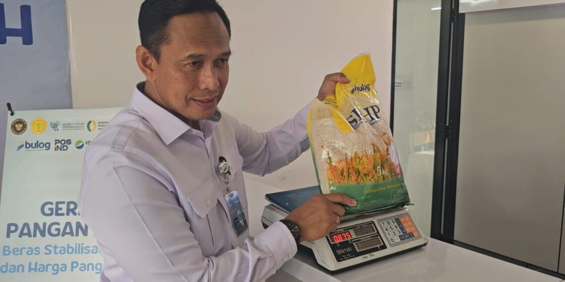 Komit Jaga Kualitas Beras di Gudang, Dirut Bulog Pastikan Profesional