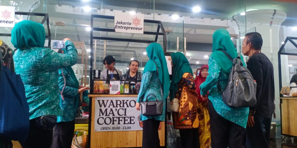 Ma’Ci Coffee Jadi Primadona Bazar UP2K PKK di Balaikota