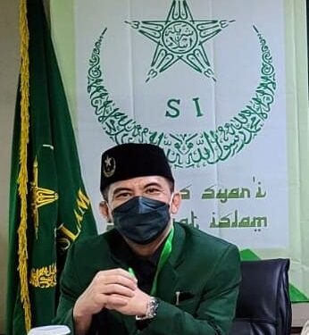 Presiden Prabowo Lantik Ferry Juliantono sebagai Menteri Koperasi Gantikan Budi Arie