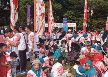 Spektakuler ! Hari Kesatuan PKK di Ikuti Puluhan Ribu Orang