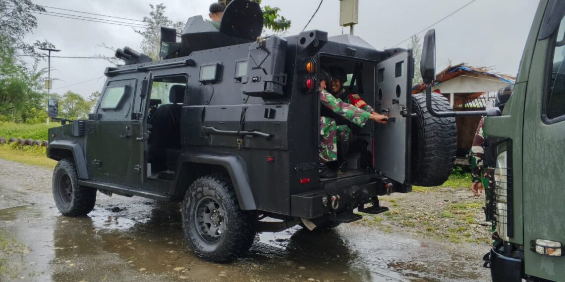 Jelang Peringatan HUT Ke-80 TNI, Personel Kodim 1715/Yahukimo Gelar Patroli Gabungan