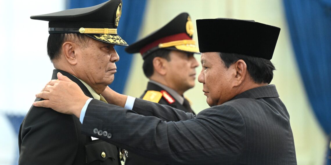 Panglima TNI Hadiri Penganugerahan Pangkat Istimewa dan Pelantikan Menteri Kabinet Merah Putih di Istana Negara