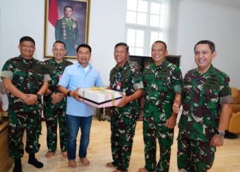Mabes TNI Pererat Silaturahmi dengan Sesepuh Jenderal TNI (Purn) Dr. Moeldoko