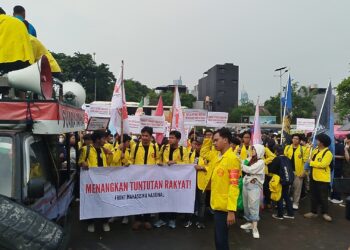 Ratusan Mahasiswa Gelar Demo di DPR#RakyatTagihJanji