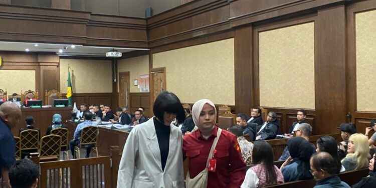 Marcella Santoso Tersangka Hadir Sebagai Saksi di PN Pusat