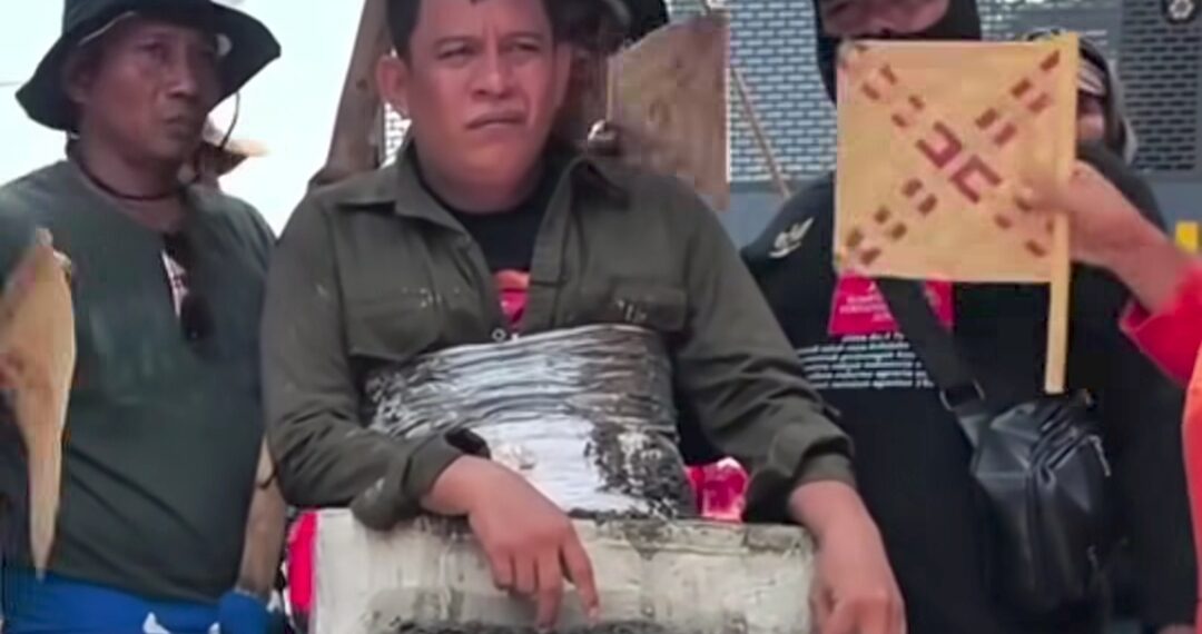 Hari Tani Nasional Diwarnai Aksi Cor Badan