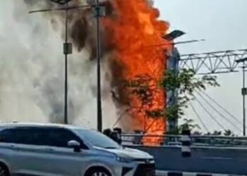 Kediri Terbakar, Pengrusakan dan Penjarahan Merajalela