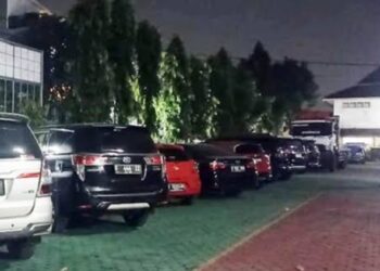 KPK Sita 15 Mobil Hasil Pencucian Uang Diduga Dari Dana CSR