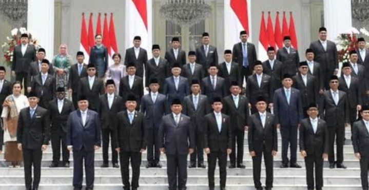 Daftar Eks Menteri Jokowi yang Dipertahankan Prabowo