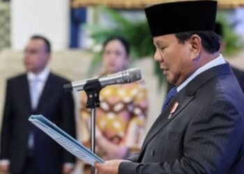 Prabowo Resmi Naikkan Gaji ASN dan Pejabat Negara 2025