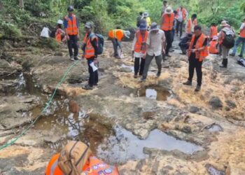 Bupati Trenggalek Kecam Kunjungan Tambang Emas