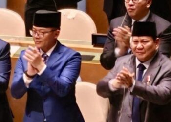 Prabowo Beri Standing Ovation untuk Macron di PBB