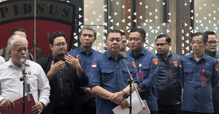 Kejagung Periksa Saksi AWC Untuk Lengkapi Bukti Kasus Riza Chalid.