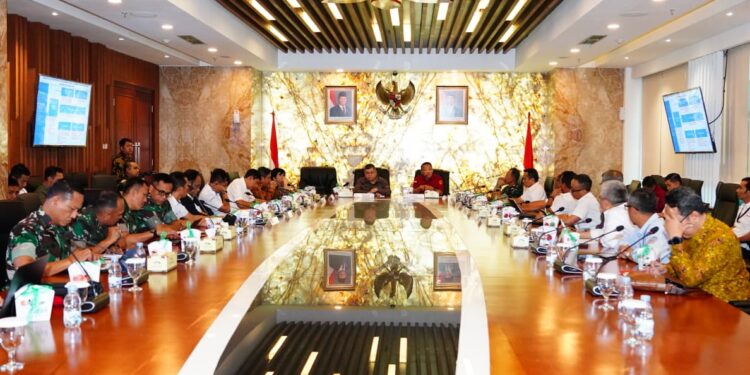 Kasum TNI Hadiri Rapat Koordinasi Pengawasan Tambang di Kawasan Hutan