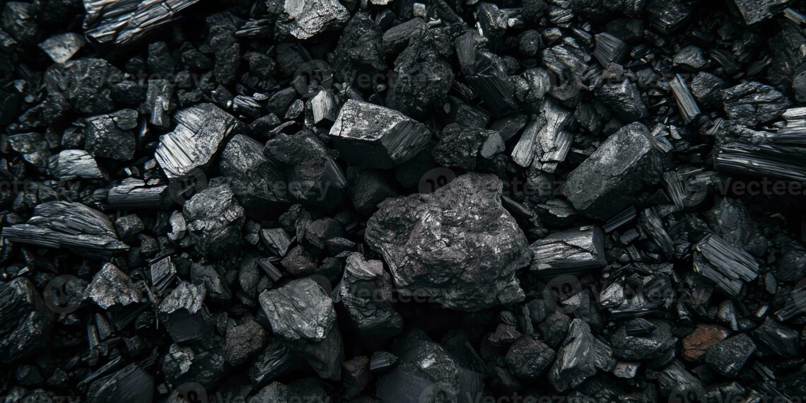 Kementerian ESDM Bekukan Sementara 190 IUP Tambang