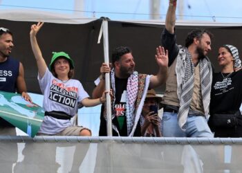 Kapal Rombongan Greta Thunberg Diserang Drone dalam Perjalanan Bantuan ke Gaza