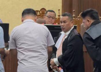 Hotman Paris Persoalkan Abolisi Tom Lembong di Sidang Impor Gula