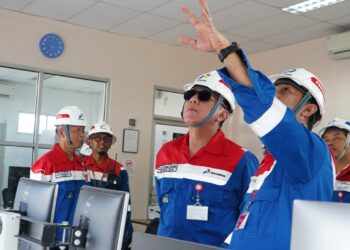 Terminal BBM Rewulu Dikunjungi Komisaris Pertamina