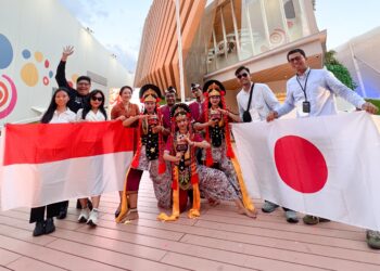 Tari Topeng Juntinyuat Pukau Penonton Osaka Expo