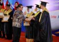 Wisuda Akbar Sekolah Lansia Catat Rekor Peserta