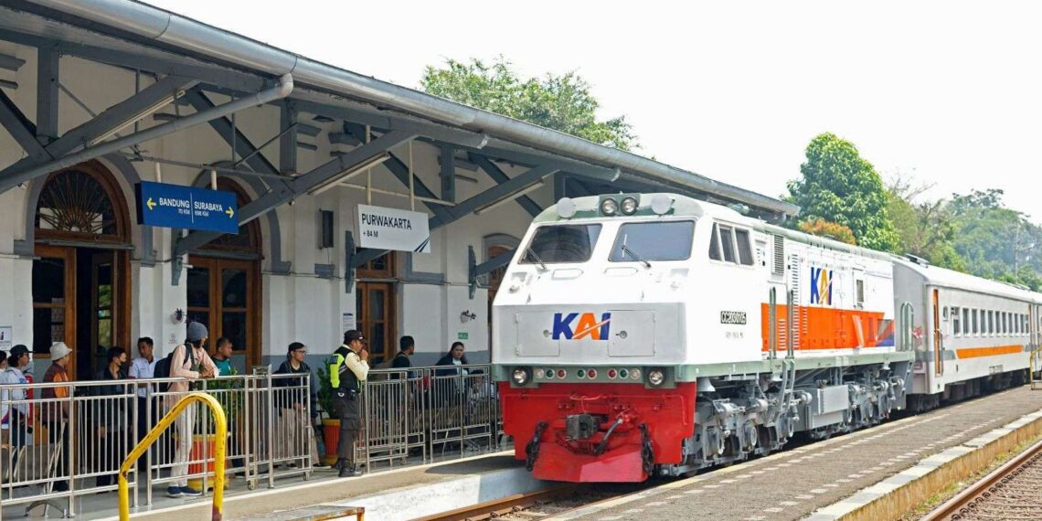 KA Lokal Jadi Pilihan Transportasi Murah