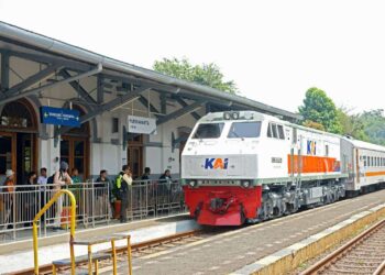 KA Lokal Jadi Pilihan Transportasi Murah