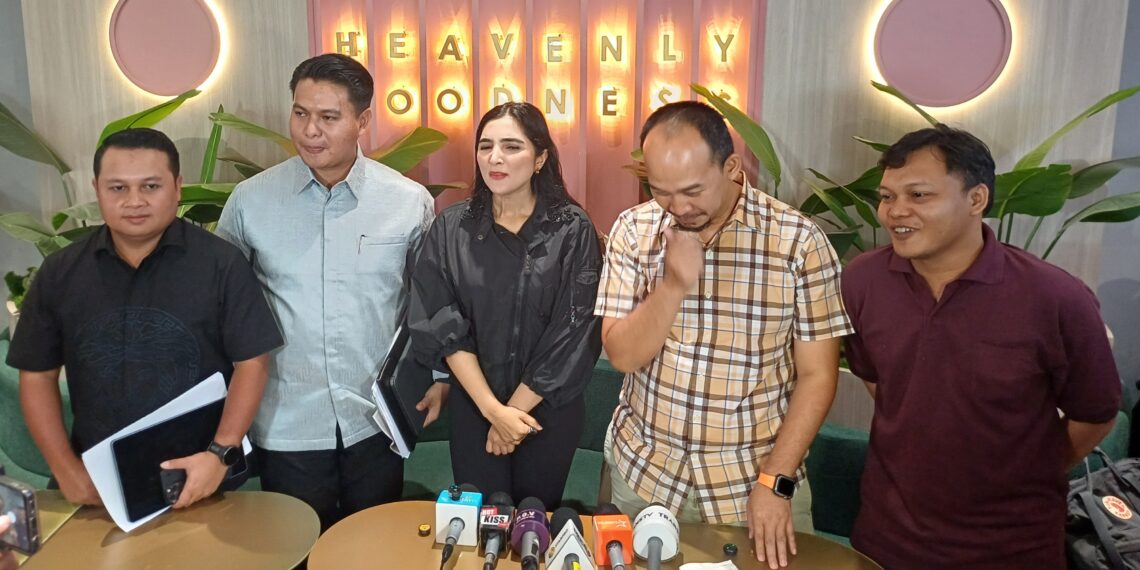 Klarifikasi Ashanty: Bongkar Kronologi Dugaan Penggelapan Uang oleh Mantan Karyawan, Sempat Curiga pada Suami