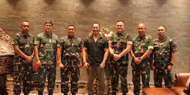 Pangkormar Anjangsana ke Mantan Panglima TNI Jenderal TNI (Purn) Andika Perkasa