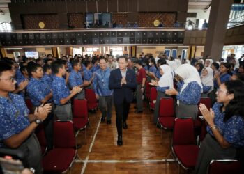 Tinjau SMA Pradita Dirgantara, Menko AHY: Sekolah Unggulan Adalah Infrastruktur Masa Depan Indonesia*