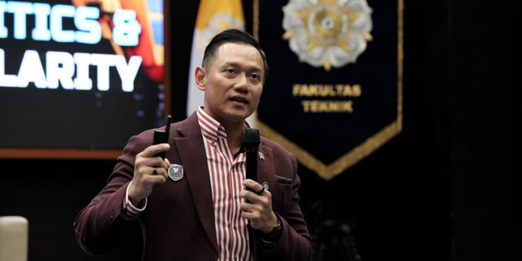 Beri Kuliah Umum di UGM, Menko AHY: Sinergi Pemerintah dan Kampus Perkuat Infrastruktur Berkelanjutan Indonesia