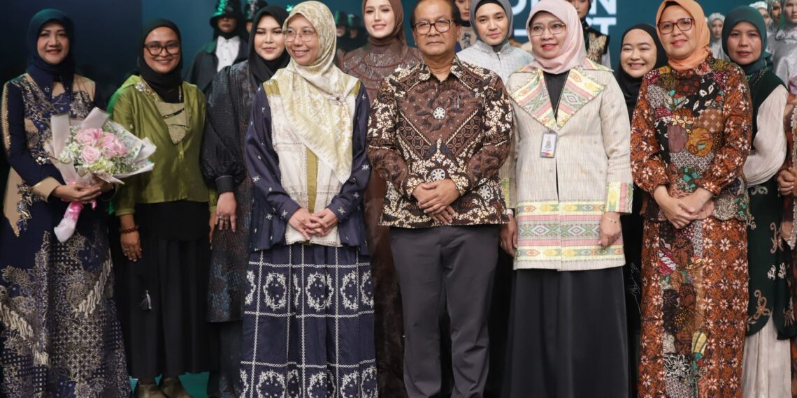 Kementerian UMKM Perkuat Ekosistem Modest Fashion Nasional Lewat IN2MOTIONFEST 2025*