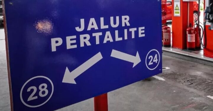 Mulai 1 Oktober 2025, Kendaraan Mesin Besar Dilarang Isi Pertalite